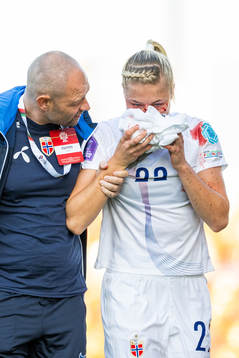 Doctor Magnus Myntevik and Sophie Román Haug of Norway