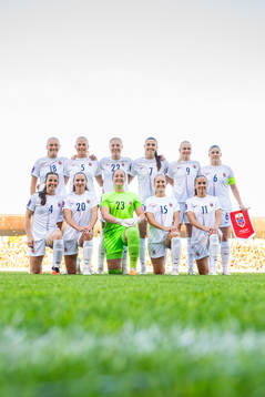 The starting eleven of Norway pose for a team photo