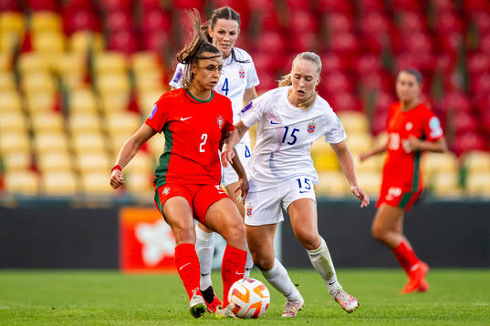 Catarina Amado of Portugal and Amalie Eikeland of Norway