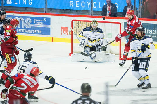 HV71s målvakt Victor Brattström