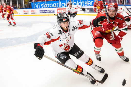 Nybros Oliver Olsson och Moras Chad Yetman