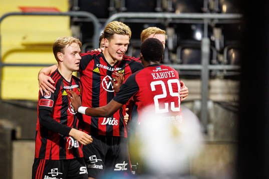 Östersunds Myroslav Mazur jublar