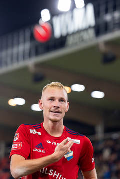 Östers Adam Bergmark Wiberg jublar