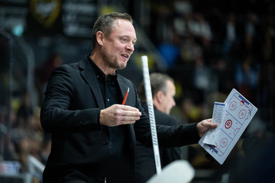 Västerås tränare Karl Helmersson