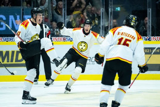 Brynäs Anton Ohlsson (m) jublar