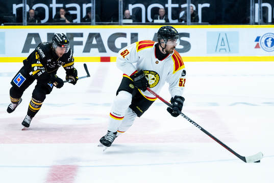 Västerås Shane Gersich och Brynäs Jack Kopacka