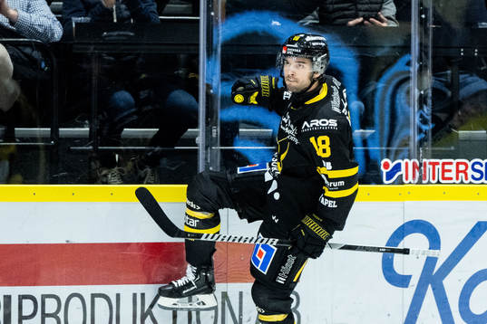 Västerås Shane Gersich jublar