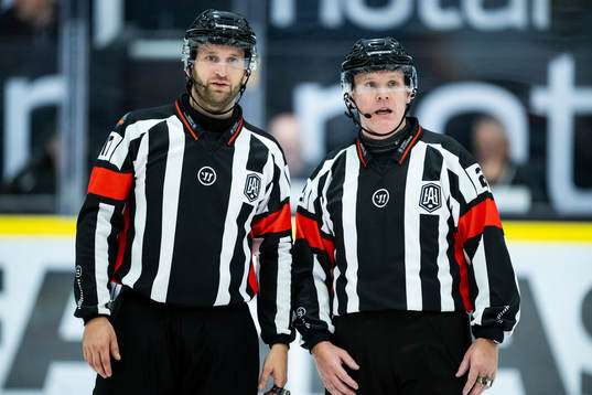 Domare Niklas Johansson och Anders Sandahl