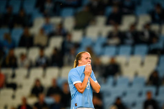 Malmö FFs Beatrice Närhi deppar