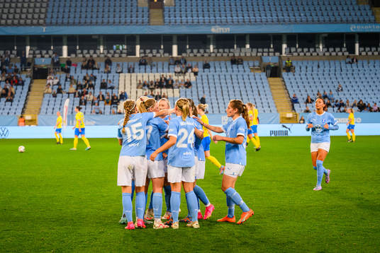 Malmö FFs Rebecka Holm jublar