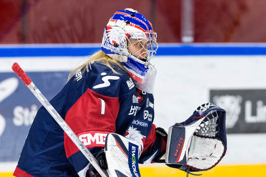Linköpings målvakt Ebba Svensson Träff på uppvärmningen