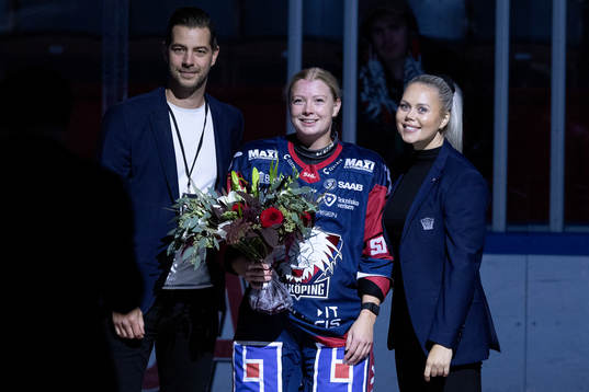 Linköpings Madelen Haug Hansen firas innan