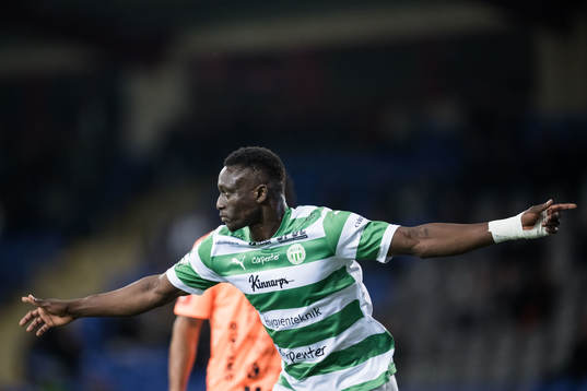 Västerås SKs Ibrahim Yalatif Diabaté jublar