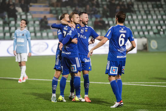 GIF Sundsvalls Erik Andersson jublar