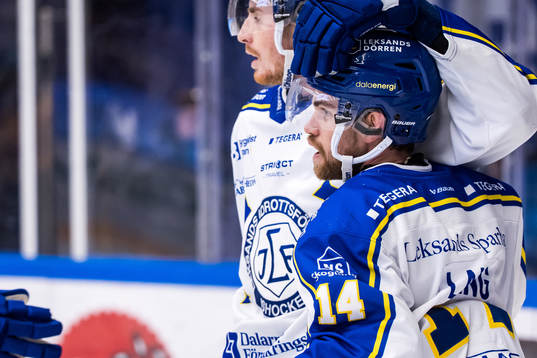 Leksands Oskar Lang jublar