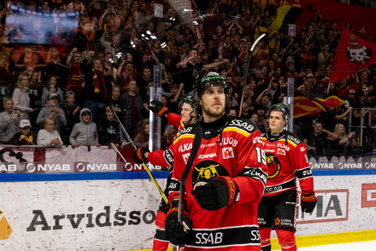 Luleås Mario Kempe jublar