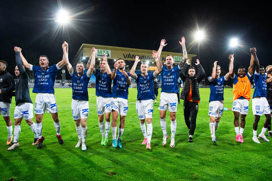 Trelleborgs spelare jublar