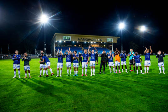 Trelleborgs spelare jublar