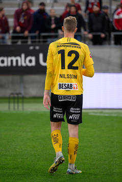 Örgrytes målvakt Mathias Nilsson deppar