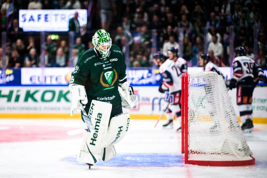 Färjestads målvakt Carl Lindbom