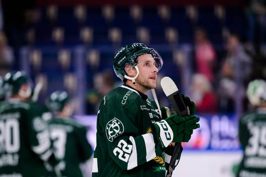 Färjestads Per Åslund jublar