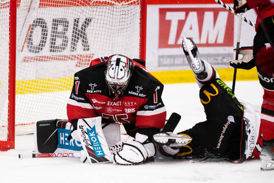 Örebros målvakt Jhonas Enroth