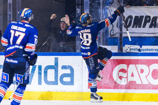 Växjös Marcus Sylvegård jublar