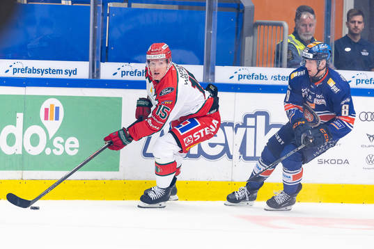 Frölundas Gustav Rydahl och Växjös Zachary Giuttari