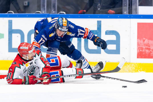 Frölundas Nicklas Lasu och Växjös Gabriel Carlsson
