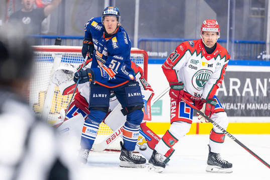 Växjös Emil Sylvegård och Frölundas Nicklas Lasu