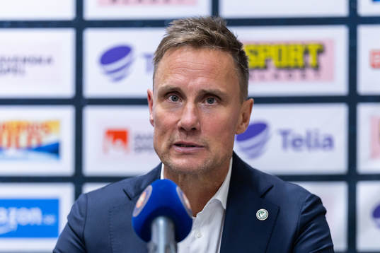 Frölundas tränare Roger Rönnberg på presskonferens