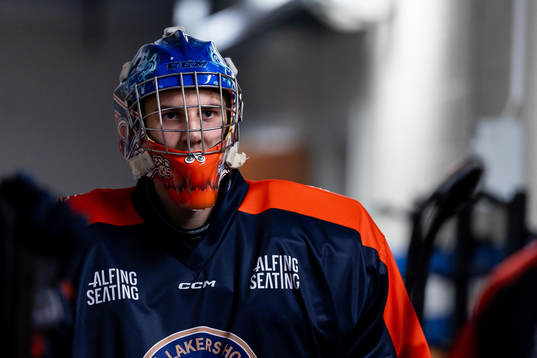 Växjös målvakt Simon Westling före ishockeymatchen i