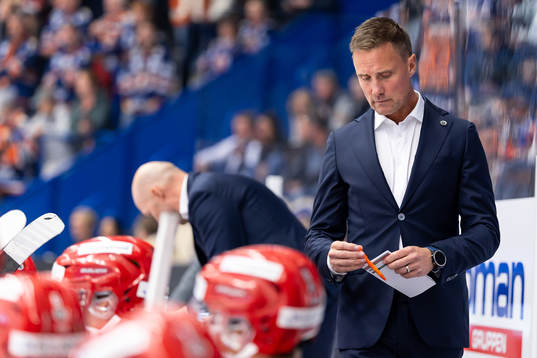 Frölundas tränare Roger Rönnberg deppar