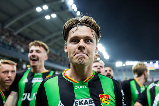 GAIS Axel Henriksson jublar