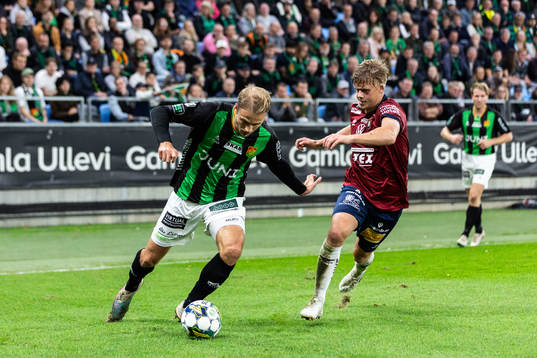 GAIS Gustav Lundgren och Örgrytes Kevin Holmén