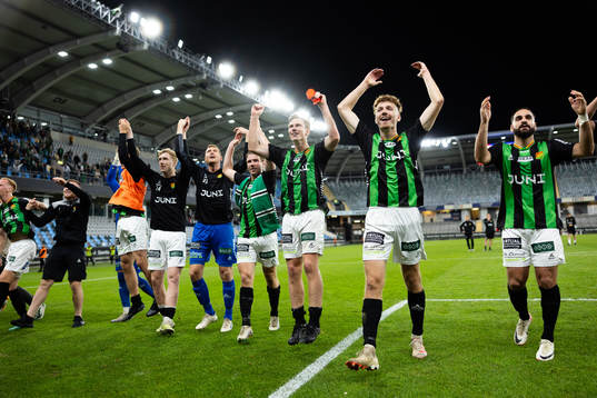 GAIS spelare jublar