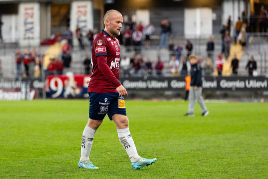 Örgrytes Nicklas Bärkroth deppar