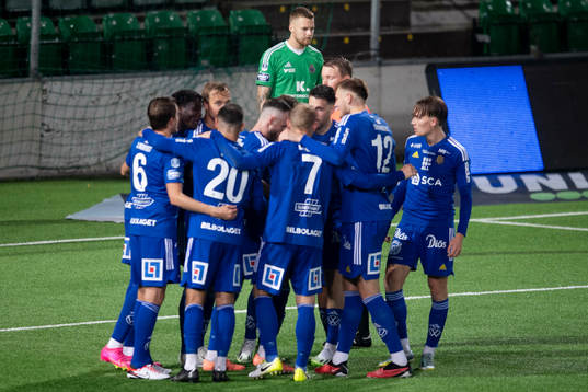 Gefles målvakt Robin Wallinder deppar