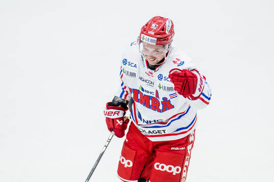 Timrås Jonathan Dahlén jublar