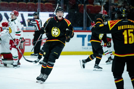 Brynäs Kasper Larsen jublar