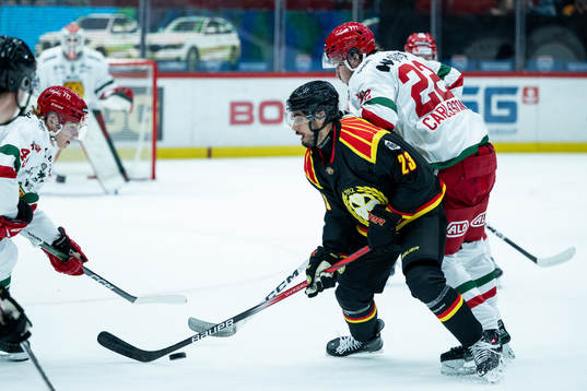 Brynäs Tyler Vesel och Moras Måns Carlsson