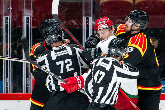 Brynäs Jack Kopacka och Moras Gustav Willman-Borvik