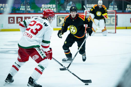 Moras Chad Yetman och Brynäs Johannes Kinnvall