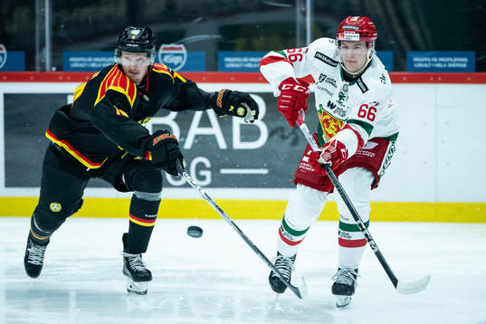 Brynäs Oskar Kvist och Moras Ludvig Markman