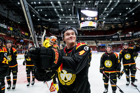 Brynäs Theo Lindstein jublar