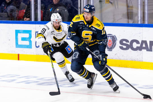Västerås Nicholas Hutchison och Södertäljes Viktor