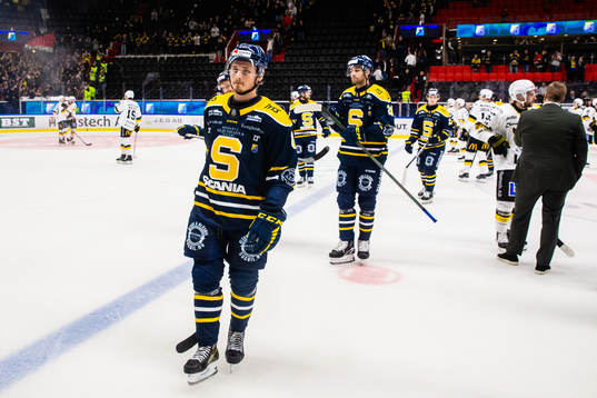 Södertäljes William Wiå och Henrik Malmström deppar