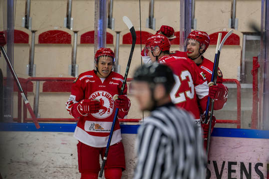 Troja/Ljungbys Emil Ekholm jublar