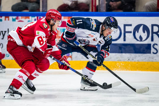 Troja/Ljungbys Jonathan Wikström och Halmstads Lukas