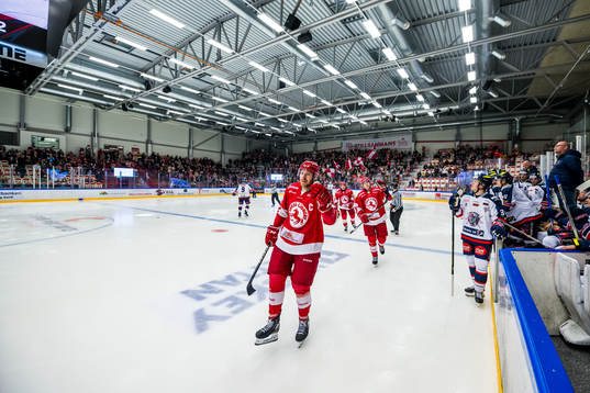 Troja/Ljungbys Carl-Johan Sjögren jublar